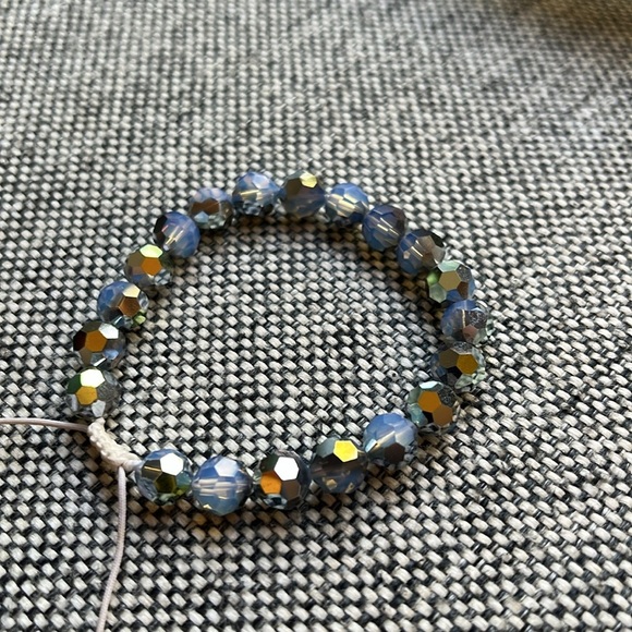 🌙 Y2K Vintage Circa 2006 Iridescent Beaded Tie String Bracelet ✨ - Picture 7 of 17